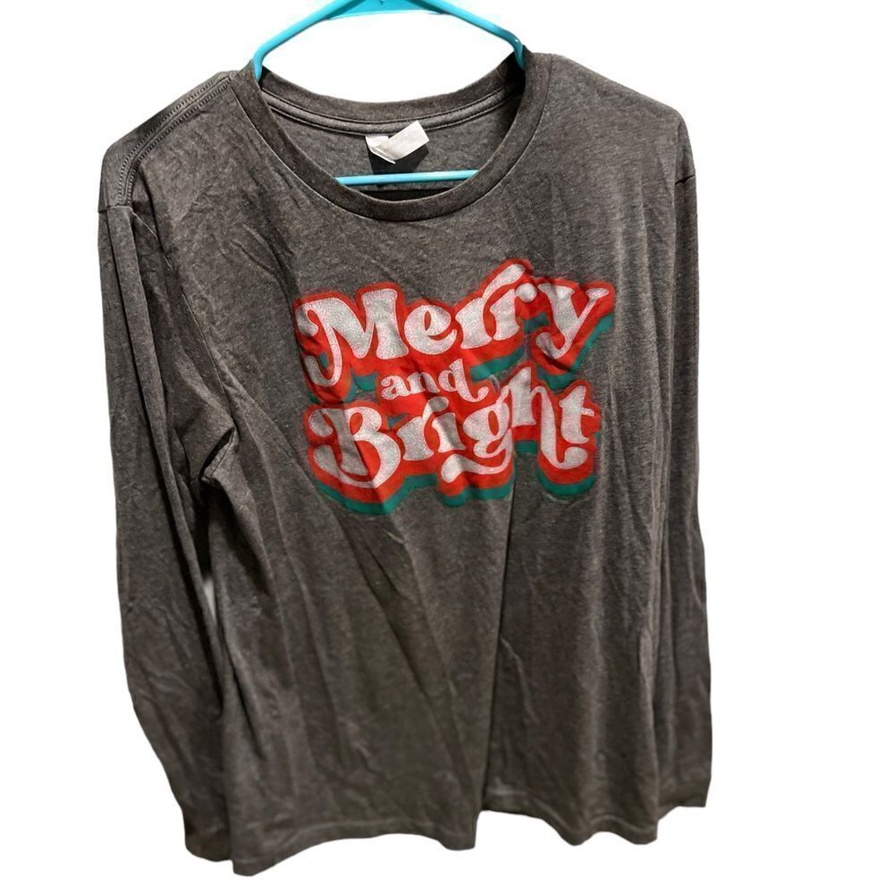 Bella Canvas long sleeved grey t-shirt that reads Merry and Bright